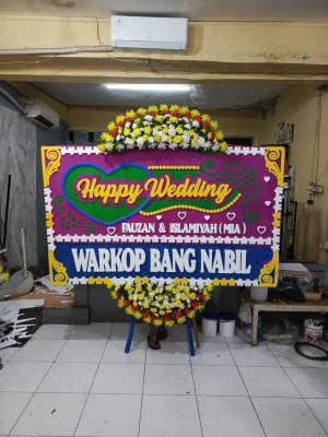 Papan Bunga di Bendungan Hilir