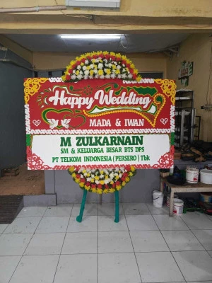 Papan Bunga di Bendungan Hilir